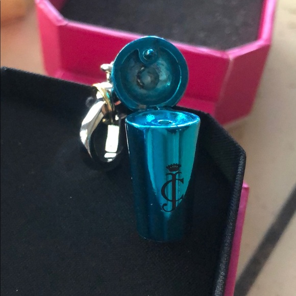 Set of 2 Juicy Couture Bag charms champagne/shaker - Picture 3 of 7